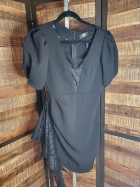 Black Lace-Accent Puff Sleeve Mini Dress